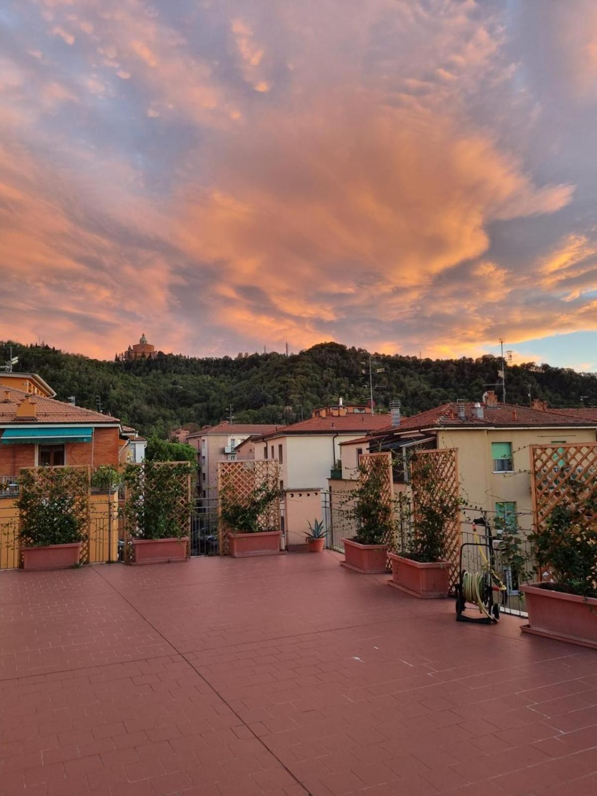 Attico Vista San Luca Διαμέρισμα Μπολόνια Εξωτερικό φωτογραφία